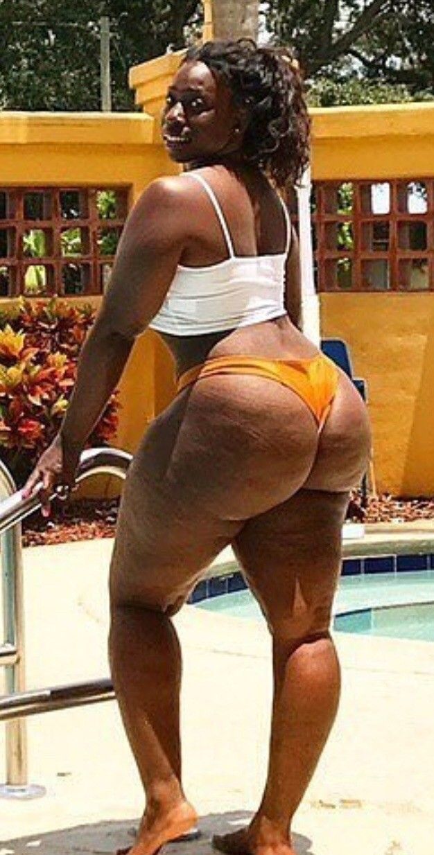 mature african ass